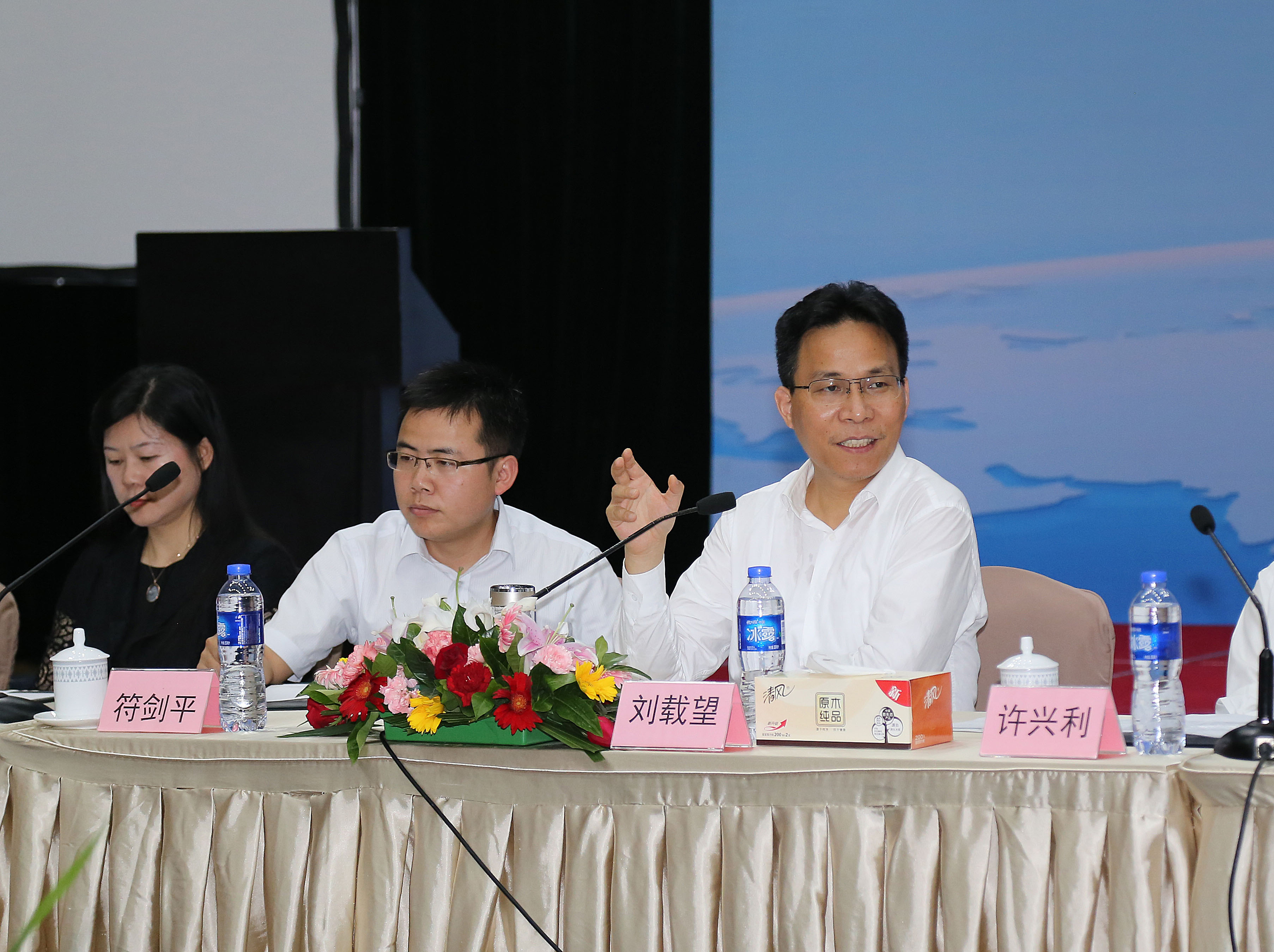 青春如诗 圆梦pg赏金女王单机版试玩平台——pg赏金女王单机版试玩平台集团2017年校招生始业培训在京顺遂举行